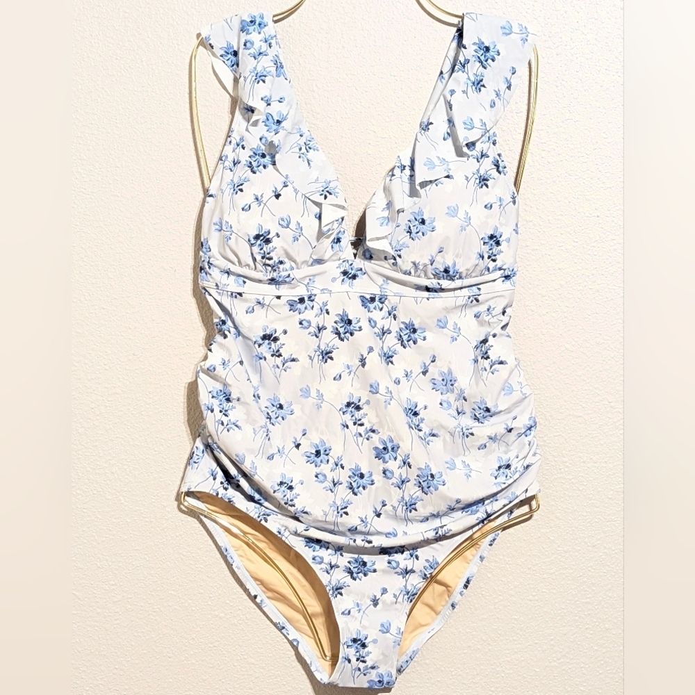 🤰 A Pea in the Pod NWT Blue Floral Ruffle Maternity One Piece Swimsuit Small 👙
